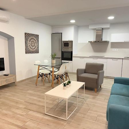 Agi Cosconilles Centro Apartment โรเซส ภายนอก รูปภาพ