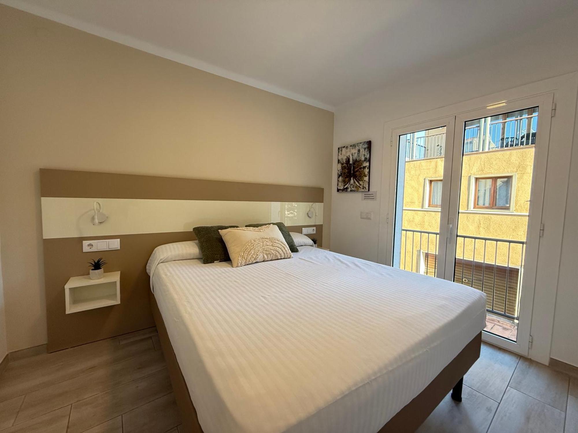 Agi Cosconilles Centro Apartment โรเซส ภายนอก รูปภาพ