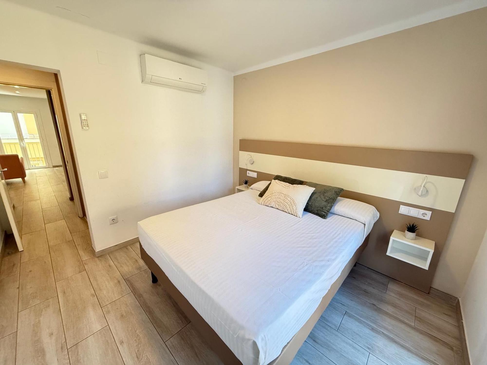 Agi Cosconilles Centro Apartment โรเซส ภายนอก รูปภาพ