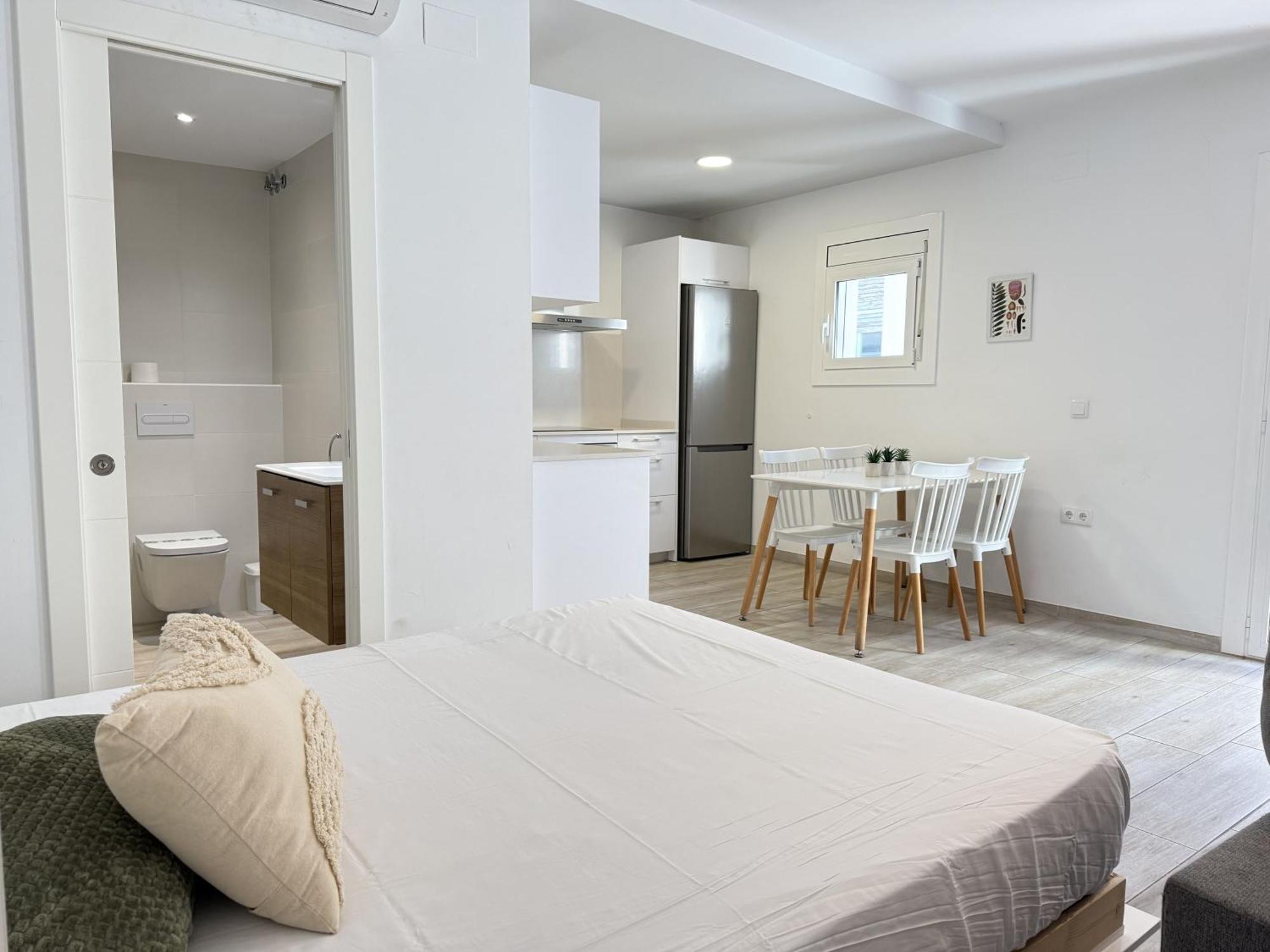 Agi Cosconilles Centro Apartment โรเซส ภายนอก รูปภาพ