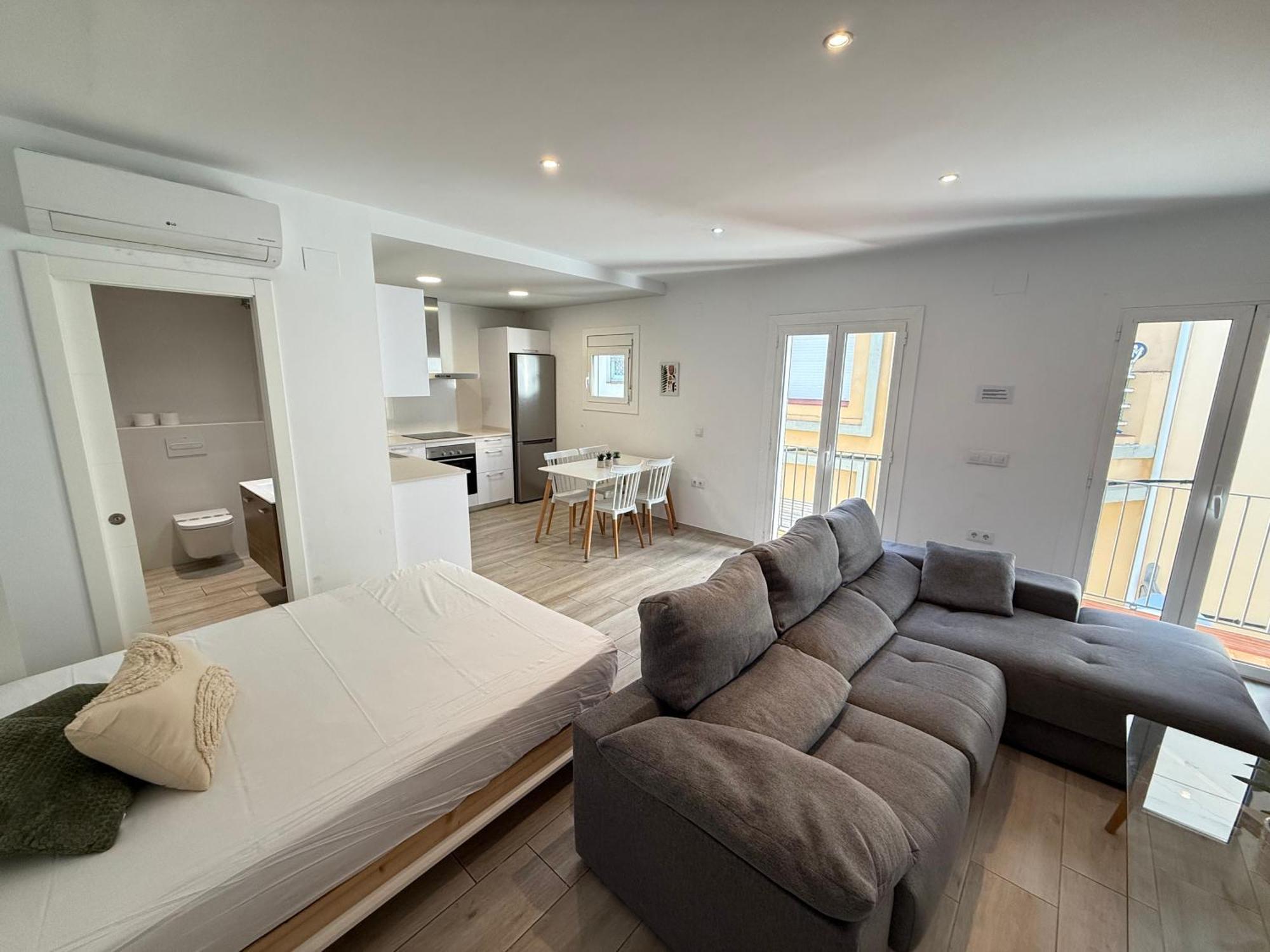 Agi Cosconilles Centro Apartment โรเซส ภายนอก รูปภาพ