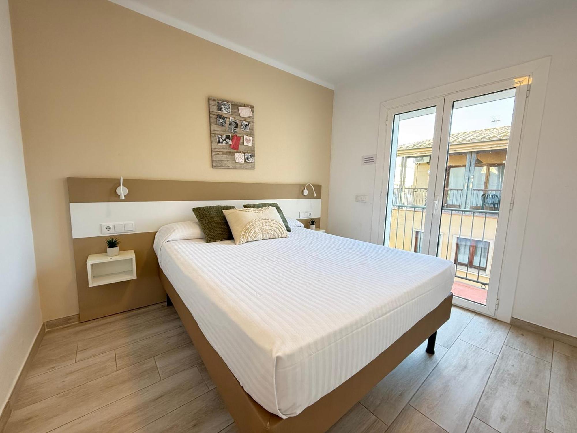 Agi Cosconilles Centro Apartment โรเซส ภายนอก รูปภาพ
