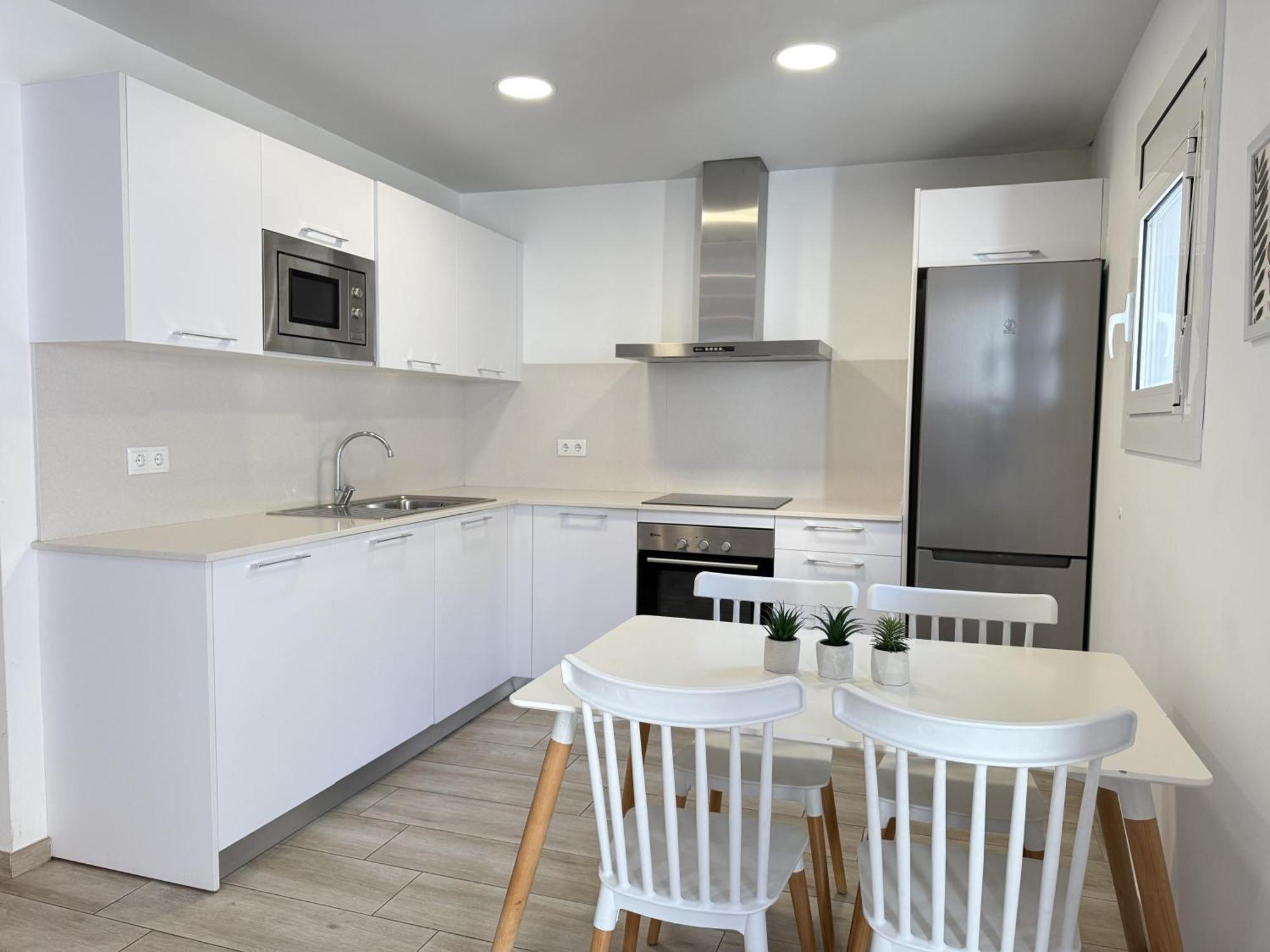 Agi Cosconilles Centro Apartment โรเซส ภายนอก รูปภาพ