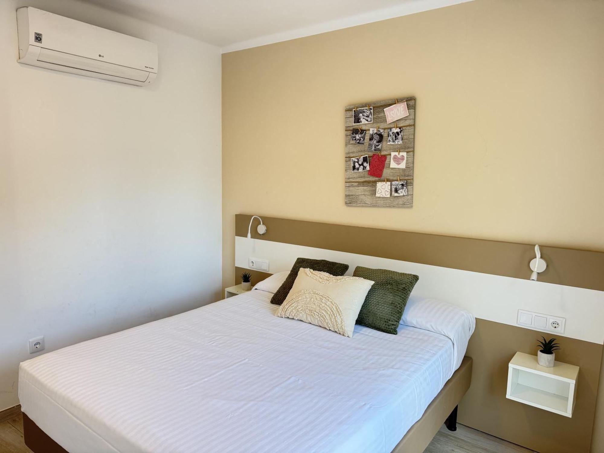Agi Cosconilles Centro Apartment โรเซส ภายนอก รูปภาพ